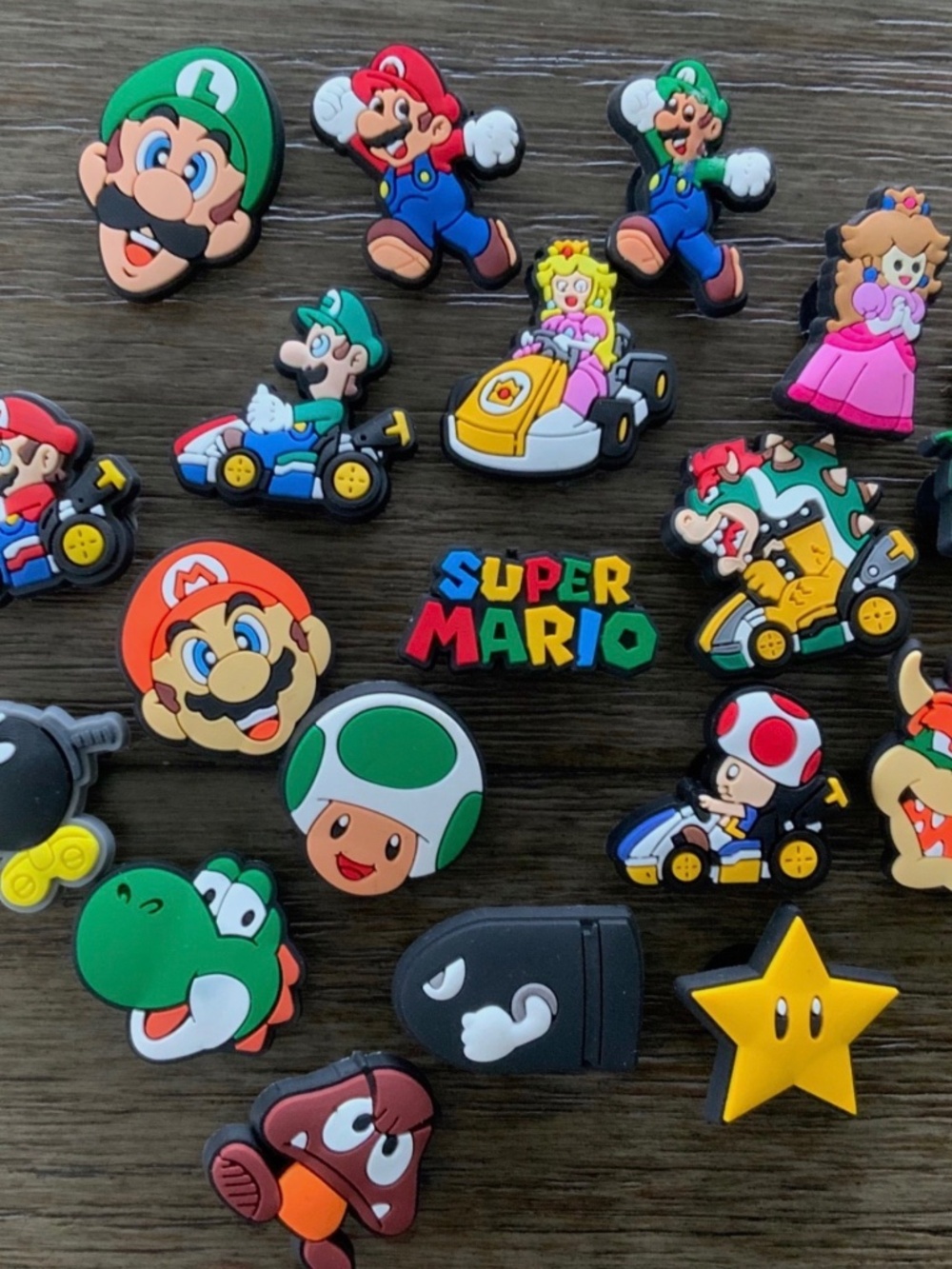 19 Super Mario Croc Charms